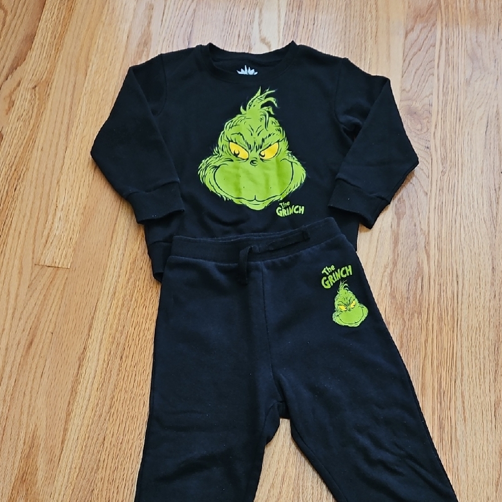 Grinch Sweatshirt & Sweatpants Set Kids Size 4T